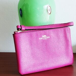 NWT Coach Embossed Leather Pink Wristlet